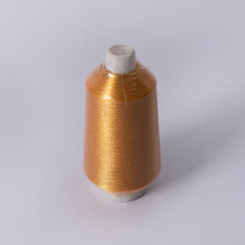 Como o bordado de ouro e prata é testado quanto à qualidade e desempenho?